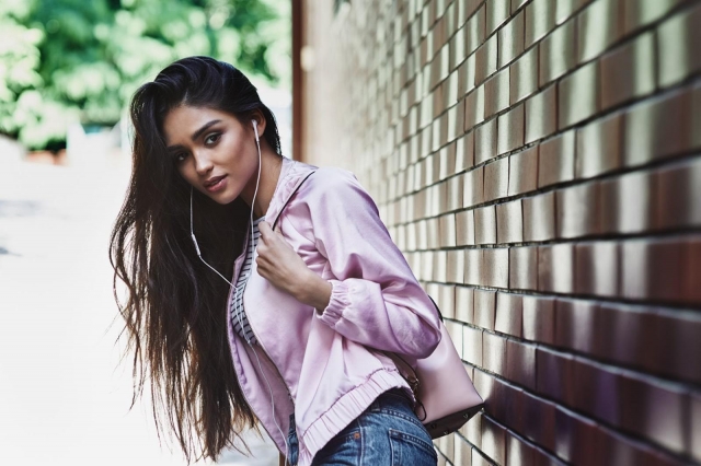 How to Become a Teenage Model